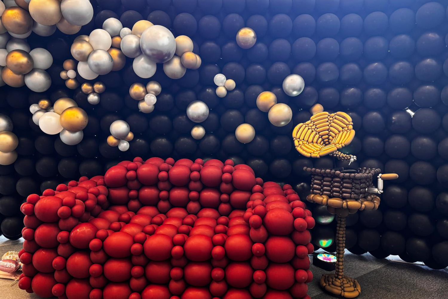 Off the Wall | The Art and Business of Balloon Walls